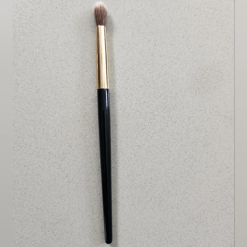 NEW Artistry Brushes - 4 PCS